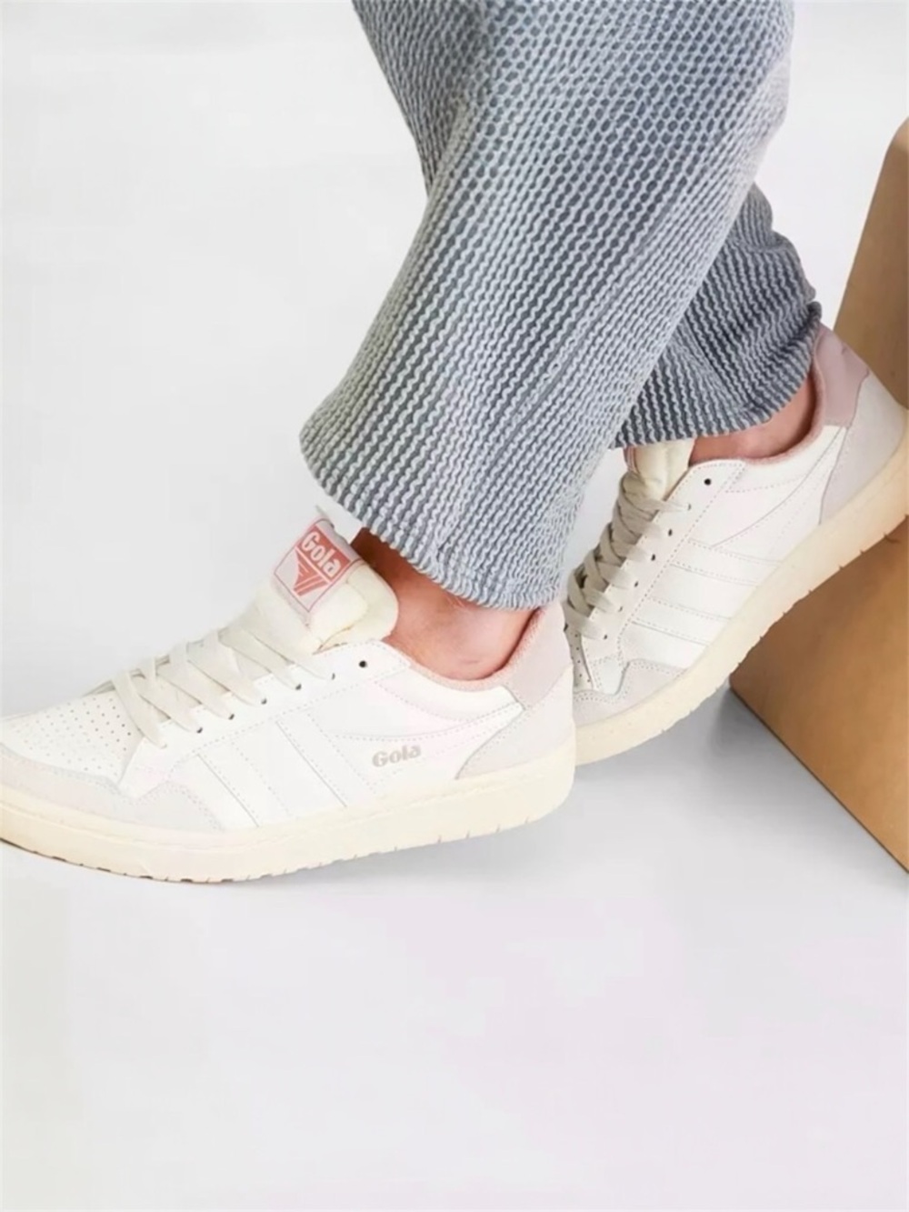 Gola x Antho “Eagle” Leather Sneakers in Off White Peony Women’s Size 6 1/2